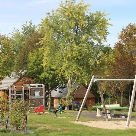 Cosy A : 4 Pers, 2 Chbres, Terrasse, Tennis, Randos, Animaux Acceptes - Fr-1-742-439 Salers